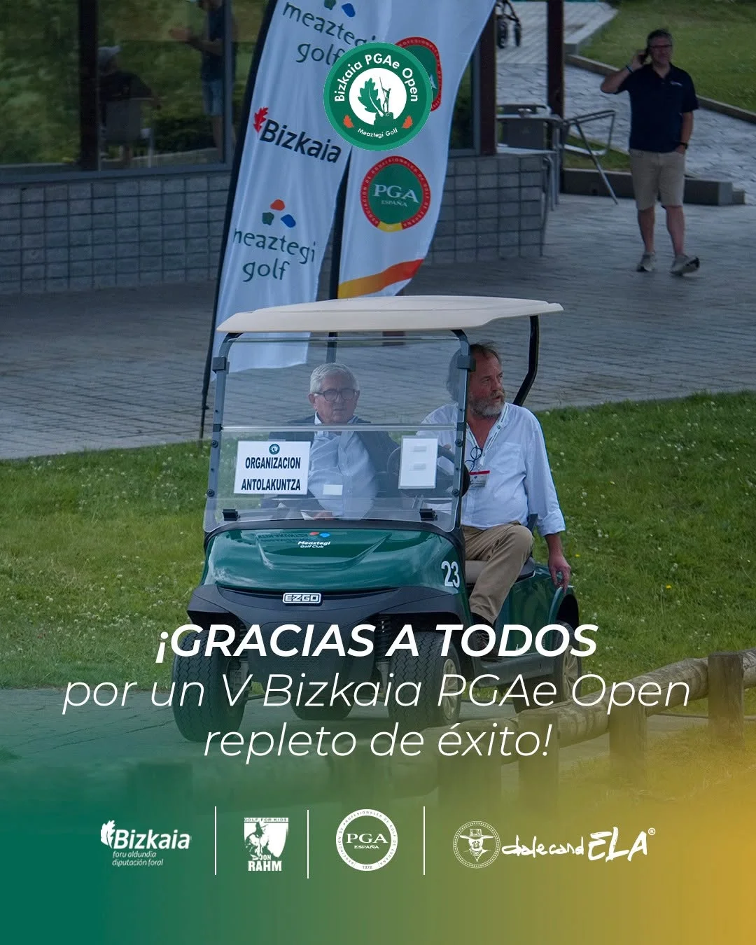 Vehículo de organización del torneo en Meaztegi Golf