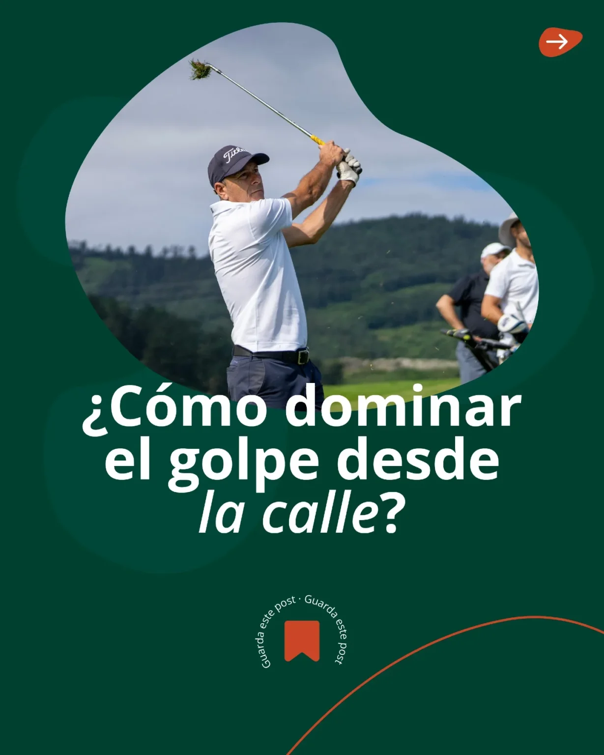 Golfista ejecutando un golpe desde el fairway en Meaztegi Golf, Bizkaia